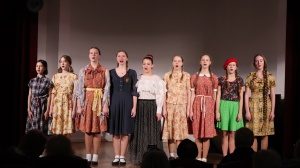 06.02.26.  На сцене пансионата был поставлен спектакль театральной студии «Кукарямба» школы №609 «Женское лицо войны…» 