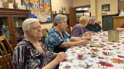 23.11.24 В Пансионате прошел Мастер-класс по изготовлению свечей для отдыхающих, который проводит Лебедева Мария. 23.11.24 В Пансионате прошел Мастер-класс по изготовлению свечей для отдыхающих, который проводит Лебедева Мария.