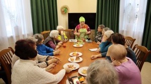 19.04.26г. Мастер – класс по декорированию праздничного стола Ганчуковой Е.А. под названием «кулинарный карвинг – украшения из овощей и фруктов».