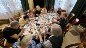 13.04.24г. Для отдыхающих нашего пансионата культорганизатор Лебедева М.И. провела мастер-класс по изготовлению «Гипсовых барельефов». 